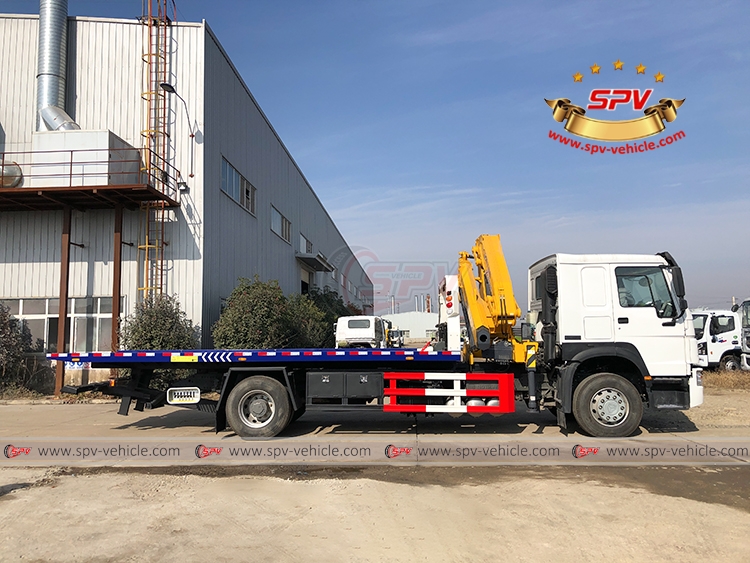 8 Tons Wrecker Truck with Crane - RS